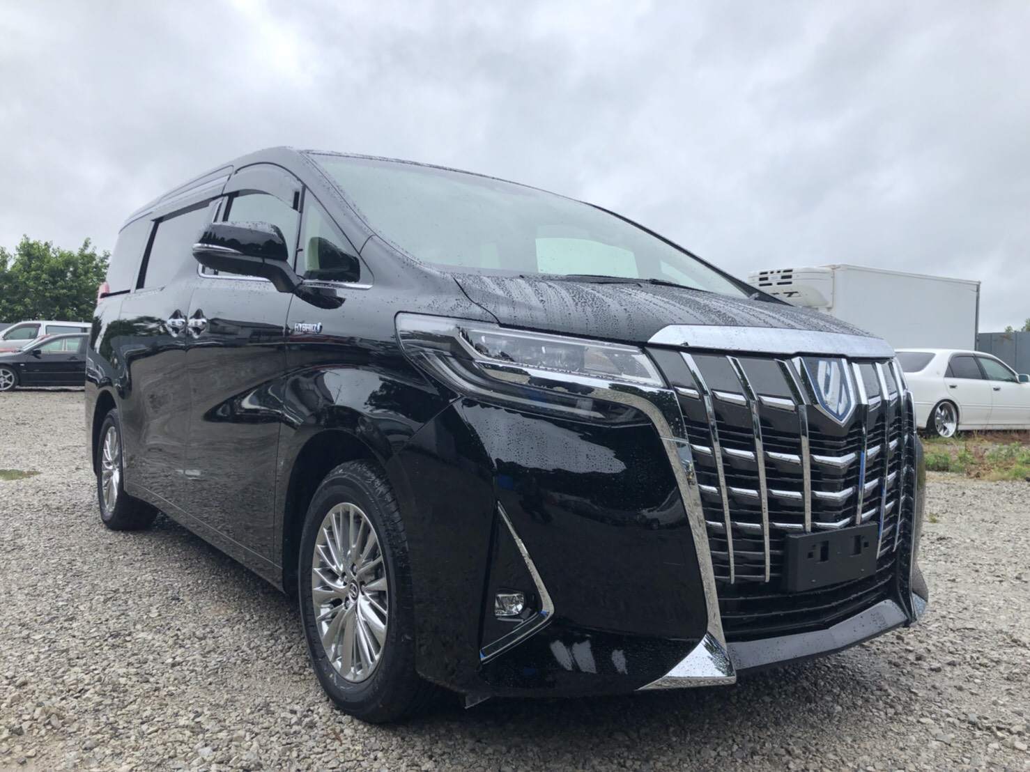 Toyota Alphard 2018 Jepang: Kemewahan dan Keandalan dalam Satu Paket